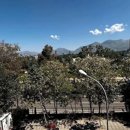 Grand Lth Τίρανα