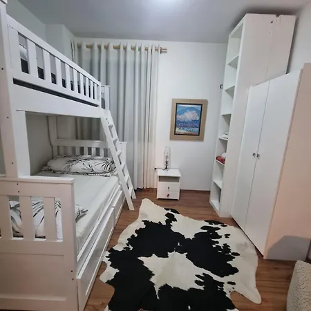 Διαμέρισμα Grand Lth *