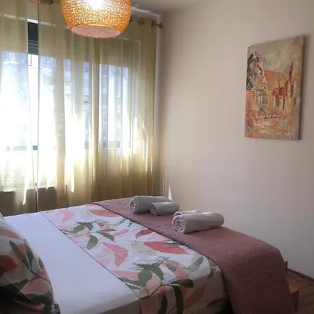 Grand Lth Τίρανα