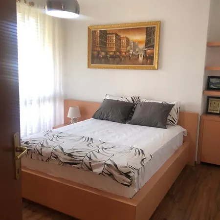Grand Lth Lejlighed Tirana